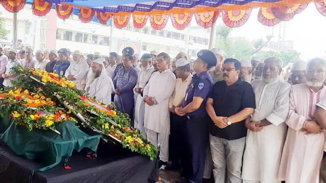নোয়াখালীতে মুজিব বাহিনী প্রধান মাহমুদুর রহমানের দাফন সম্পন্ন