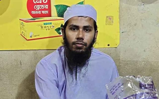 মঠবাড়িয়া ইলেকট্রিক মিস্ত্রীর ঝুলন্ত মরদেহ উদ্ধার