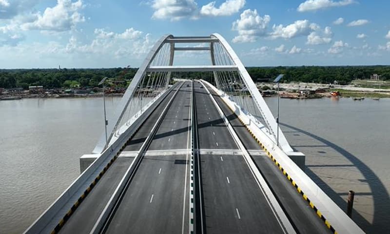 মধুমতী সেতুর টোল: বাস ২০৫ টাকা, সাইকেল-রিকশা ৫ টাকা