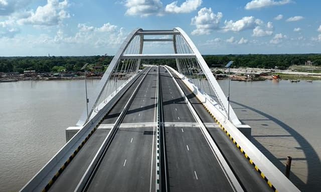 মধুমতী সেতুর টোল: বাস ২০৫ টাকা, সাইকেল-রিকশা ৫ টাকা