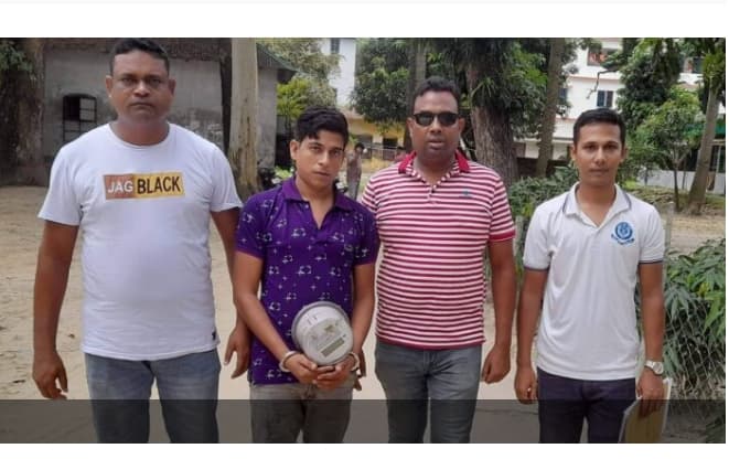 আত্রাইয়ে মিটার চোর চক্রের হোতা আটক