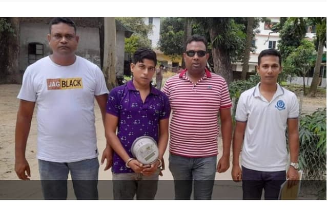 আত্রাইয়ে মিটার চোর চক্রের হোতা আটক