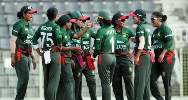 বৃষ্টিতে শেষ বাংলাদেশের সেমিফাইনাল-স্বপ্ন