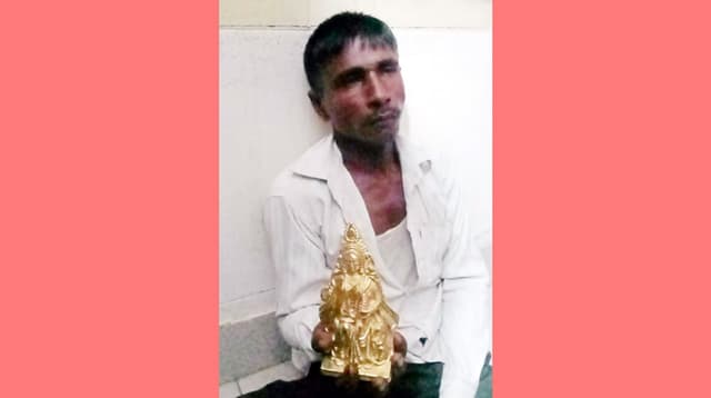 ভূরুঙ্গামারীতে মূর্তি সহ জ্বীনের বাদশা আটক