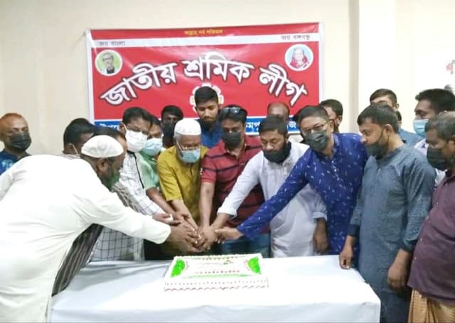 হিলিতে জাতীয় শ্রমীকলীগের ৫২ তম প্রতিষ্ঠা বার্ষিকী পালিত