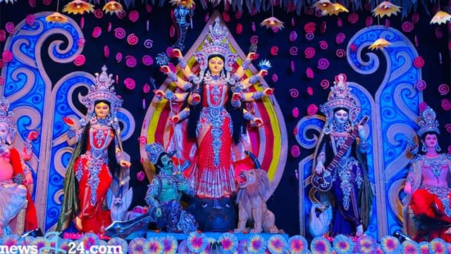 আজ মহাঅষ্টমী, হচ্ছে না কুমারী পূজা