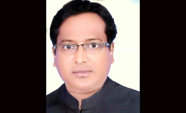 আদালতের নথি টেম্পারিং করায় রাজবাড়ীতে আইনজীবীকে শোকজ