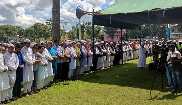 পিরোজপুরে এমপি শেখ এ্যানীর জানাজা সম্পন্ন, বনানী কবরস্থানে দাফন