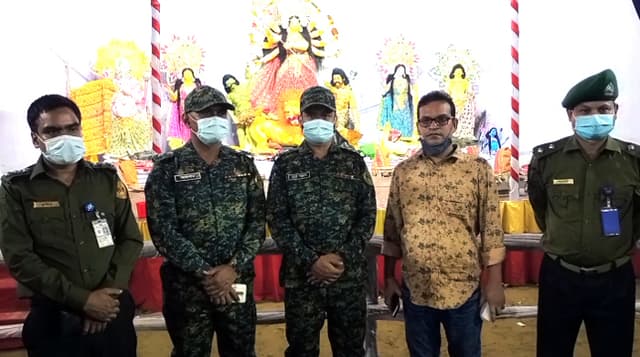 নেত্রকোণায় পূঁজামন্ডপ পরিদর্শনে আনসার ভিডিপি’র রেঞ্জ উপ-মহাপরিচালক