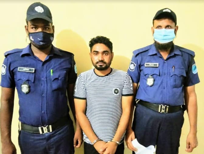 গোয়ালন্দে স্ত্রীর মামলায় স্বেচ্ছাসেবক লীগ নেতা গ্রেপ্তার
