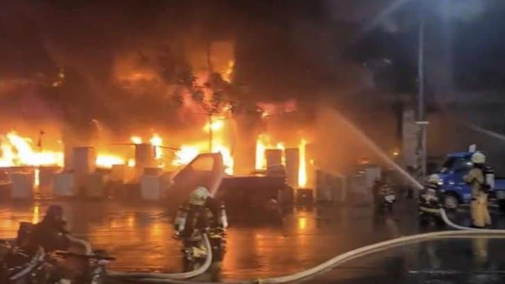 তাইওয়ানে ১৩তলা ভবনে ভয়াবহ অগ্নিকাণ্ড, ২৫ জনের মৃত্যু
