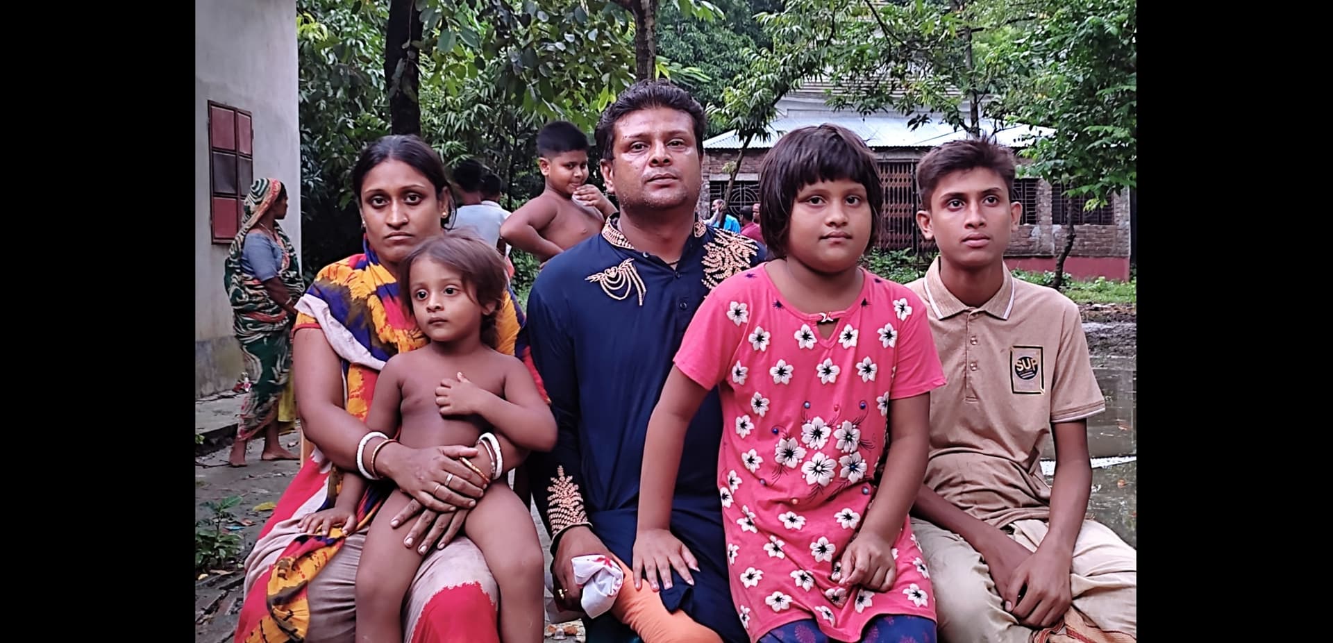 প্রধানমন্ত্রীর কাছে বাচার আকুতি হিন্দু পরিবারের