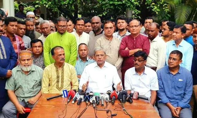 অন্তবতীর্কালীন সরকার ছাড়া দেশে কোন নির্বাচন হবে না: মির্জা ফখরুল