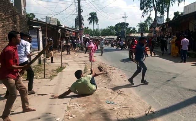 লালমনিরহাটে ছাত্রলীগ-বিএনপি সংর্ঘষ, পুলিশসহ আহত ৩