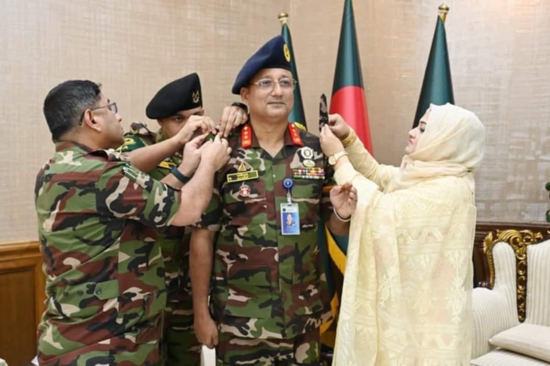 লেফটেন্যান্ট জেনারেল পদে পদোন্নতি পেলেন পিরোজপুরের কৃতি সন্তান মাইনুর রহমান