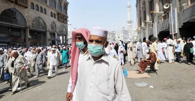 মাস্ক পরার বিধিনিষেধ তুলে নিচ্ছে সৌদি