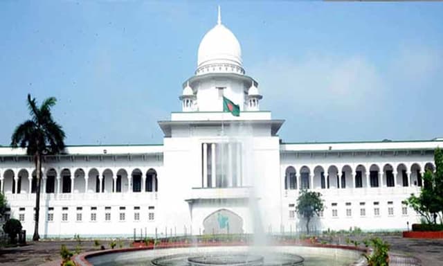 আদালত কক্ষ থেকে লোহার খাঁচা অপসারণে আইনি নোটিশ