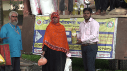 হিলিতে স্বল্প মূল্যে টিসিবি পণ্যের বিক্রয় কার্যক্রম শুরু