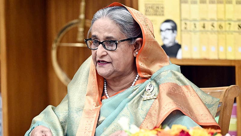 যুদ্ধ এবং খাদ্য নিয়ে রাজনীতি বন্ধ করুন : প্রধানমন্ত্রী