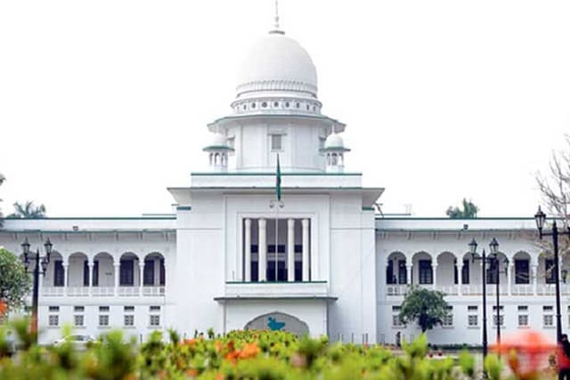 প্রধানমন্ত্রীর পদত্যাগ না করার নির্দেশনা চেয়ে হাইকোর্টে রিট