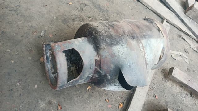 নোয়াখালীতে গ্যাস সিলিন্ডার বিস্ফোরণে দুটি ঘর পুড়ে ছাঁই