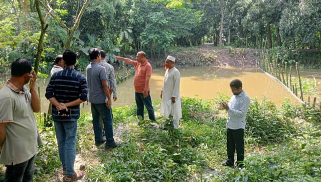 ডাসারে ব্রীজ নির্মাণে বাঁধা ! বিপাকে শিক্ষার্থী সহ হাজারও এলাকাবাসি
