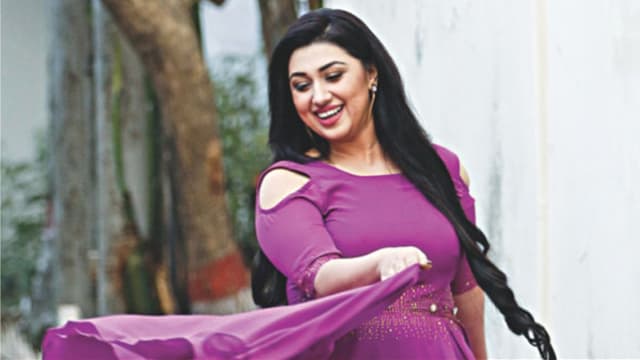 গ্রিন সিগন্যাল না পেলে বলব না : অপু বিশ্বাস