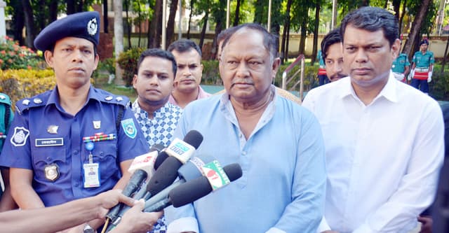 মানুষের কষ্ট হচ্ছে, সহ্য করতে হবে: বাণিজ্যমন্ত্রী