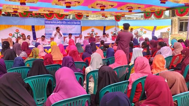ভূরুঙ্গামারীতে বাল্যবিয়ের স্বাস্থ্য ঝুঁকি বিষয়ক সেমিনার