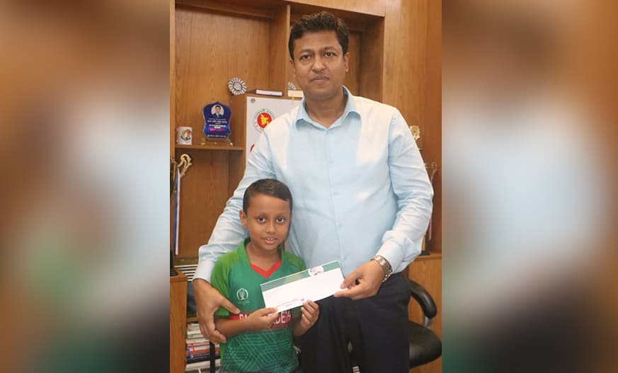 ক্ষুদে লেগস্পিনার সাদিদের দায়িত্ব নিলেন ব‌রিশালের ডিসি