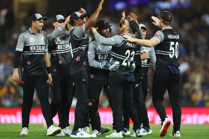 অস্ট্রেলিয়ার বিপক্ষে ৮৯ রানের বড় জয় পেয়েছে নিউজিল্যান্ড