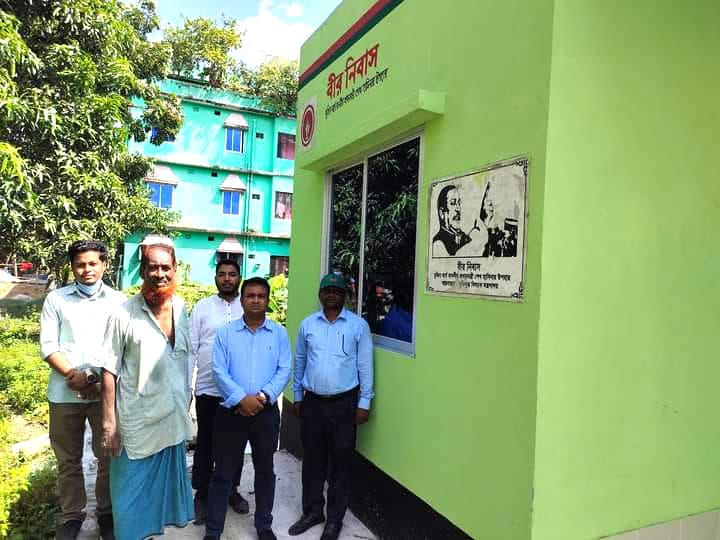 উদ্বোধনের অপেক্ষায় আত্রাইয়ে স্বপ্নের বাড়ি ‘বীর নিবাস’