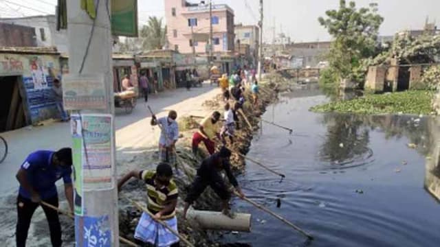 খালে ময়লা ফেললে আইনানুগ ব্যবস্থা, থাকবে সিসি ক্যামেরা