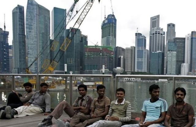 বাংলাদেশিদের জন্য খুলে দিল সিঙ্গাপুর সীমান্ত