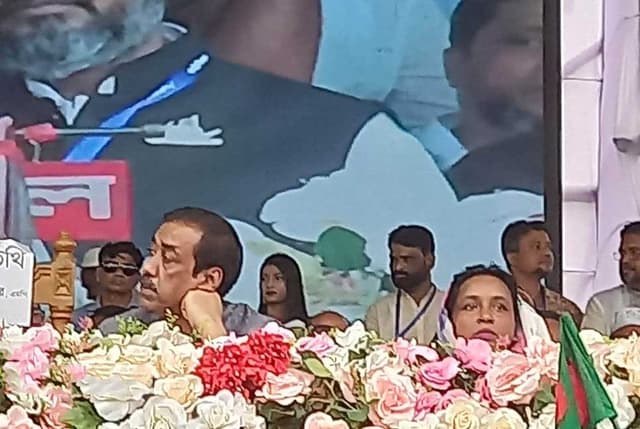 আ.লীগের সম্মেলনে এক মঞ্চে পাশাপাশি আইভী-শামীম