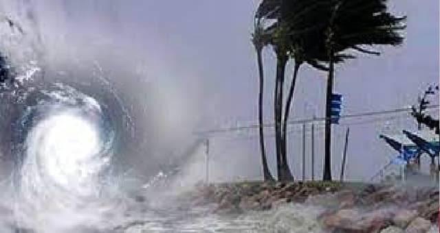 বাংলাদেশকে লক্ষ্য করেছে ঘূর্ণিঝড় সিত্রাং