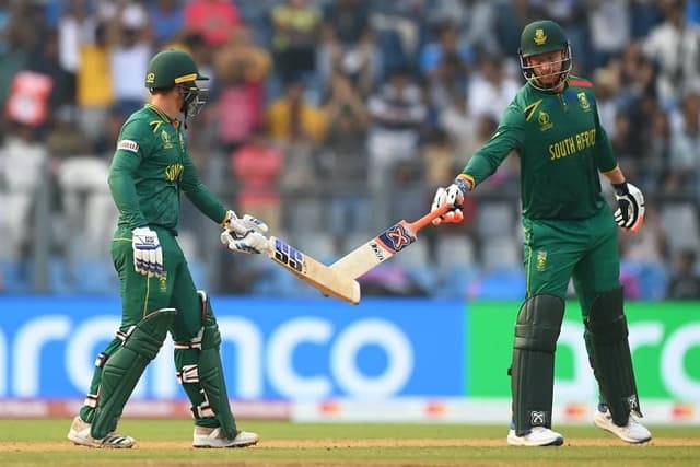 রানের পাহাড় প্রোটিয়াদের, টাইগারদের লক্ষ্য ৩৮৩