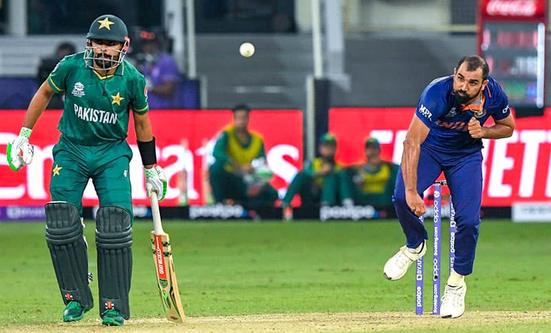 শামিকে পাকিস্তানি ‘গুপ্তচর’ বলে ভারতীয়দের গালাগাল