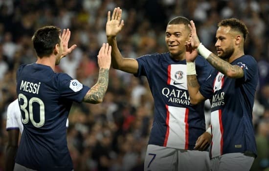 ইসরায়েলি ক্লাবকে ৭ গোল দিয়ে শেষ ষোলোয় মেসি-নেইমাররা