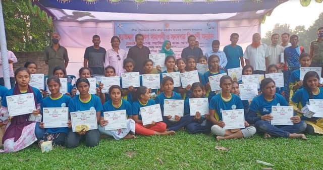 গোয়ালন্দে হ্যান্ডবল প্রশিক্ষণের সমাপণী ও সনদ বিতরণ