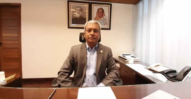 ভয়ের কিছু নেই, পুঁজিবাজার সঠিকভাবে চলছে : সামসুদ্দিন আহমেদ