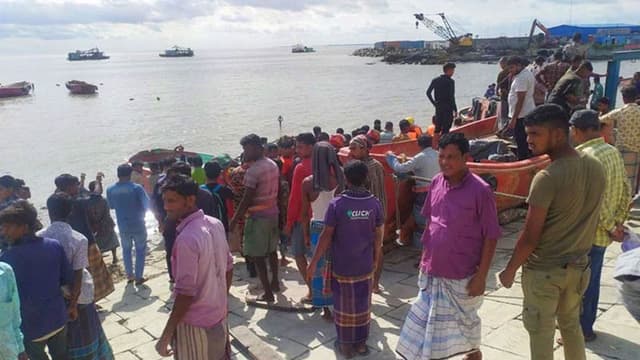 ঘূর্ণিঝড় সিত্রাংয়ে ড্রেজারডুবি : উদ্ধার হলো ৮ মরদেহ