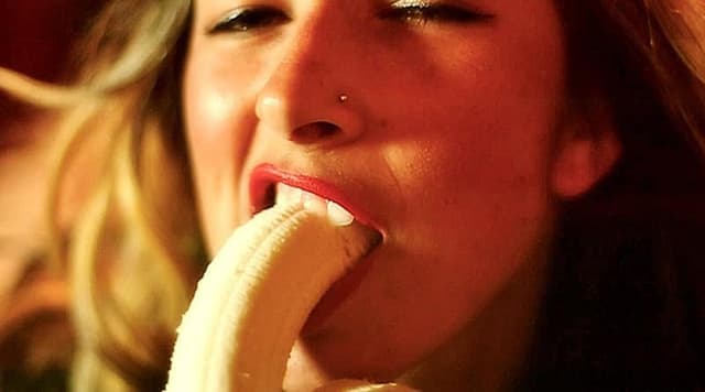 লিঙ্গে মাদক মাখিয়ে মুখমেহন, প্রেমিকার মৃত্যু!