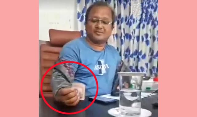 ঝালকাঠিতে এলজিইডি প্রকৌশলীর ঘুষের ভিডিও ভাইরাল