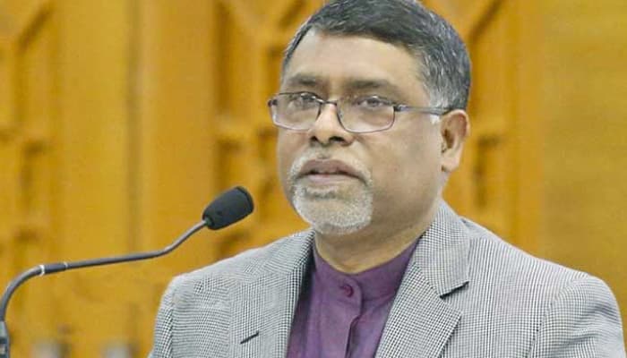 ১ নভেম্বর থেকে ১২-১৭ বছরের শিক্ষার্থীদের টিকা: স্বাস্থ্যমন্ত্রী