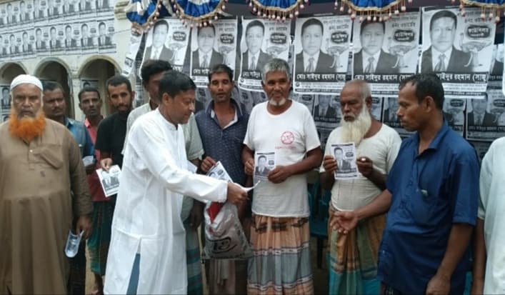 ঘোড়াঘাট পৌর সভার অলি গলি ছেঁয়ে গেছে পোষ্টার ও ব্যানারে