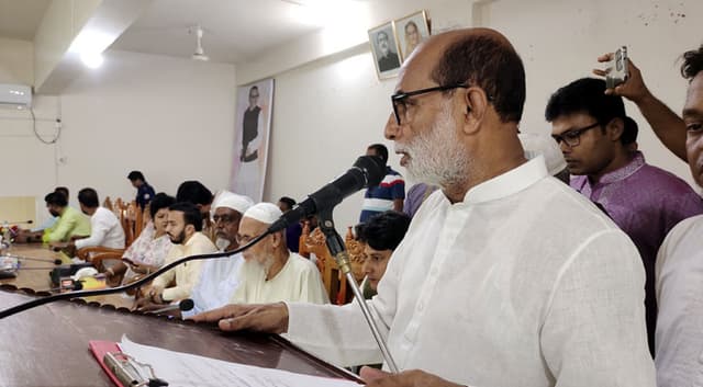 সবাইকে ঐক্যবদ্ধ থাকার আহ্বান শ ম রেজাউল করিমের