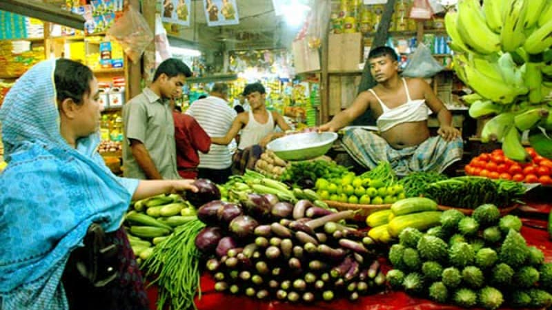 সপ্তাহের ব্যবধানে বেড়েছে সবজির দাম