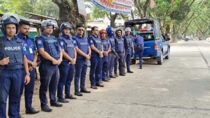 দেবীদ্বারে মাঠে নেই বিএনপি; সতর্ক অবস্থানে আ.লীগ ও পুলিশ