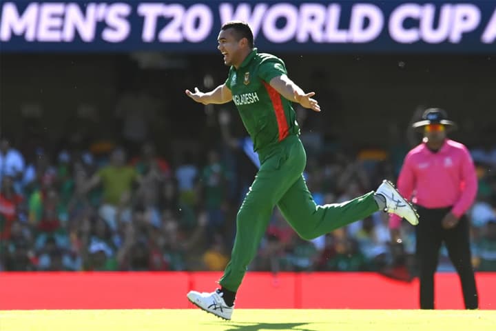 জিম্বাবুয়েকে হারিয়ে সেমির আশা বাঁচিয়ে রাখলো বাংলাদেশ